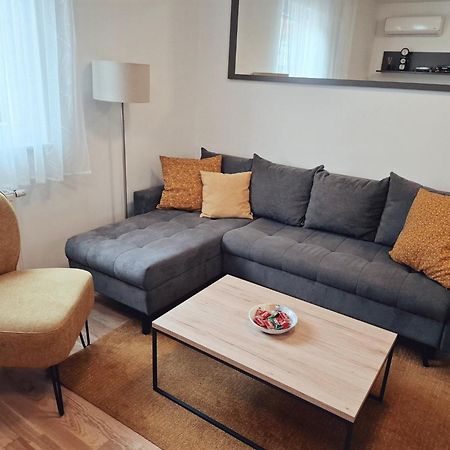 Apartman West Zen Zagreb Bagian luar foto